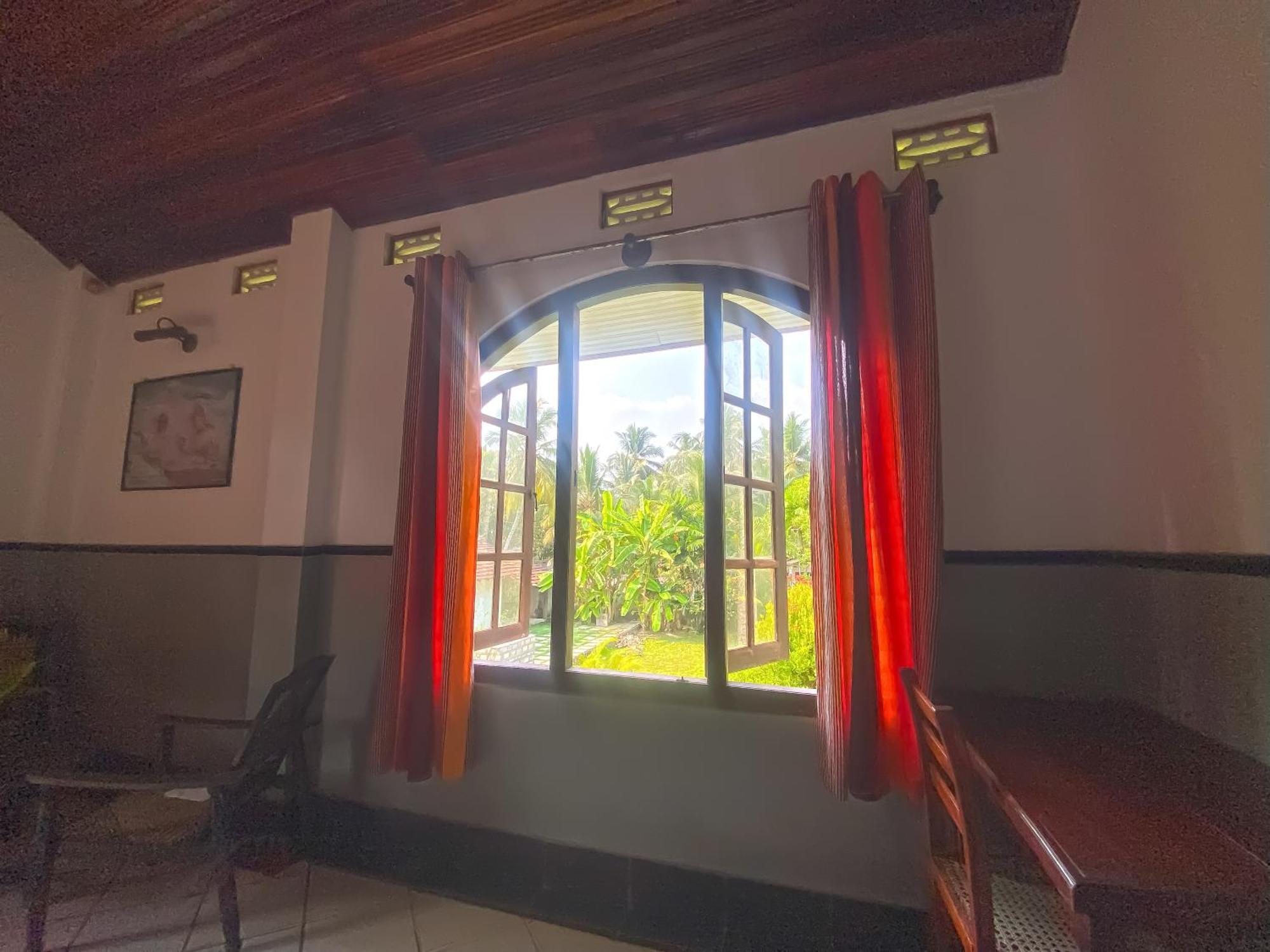 Sunny'S Garden Hotel 앰발랑고다 외부 사진